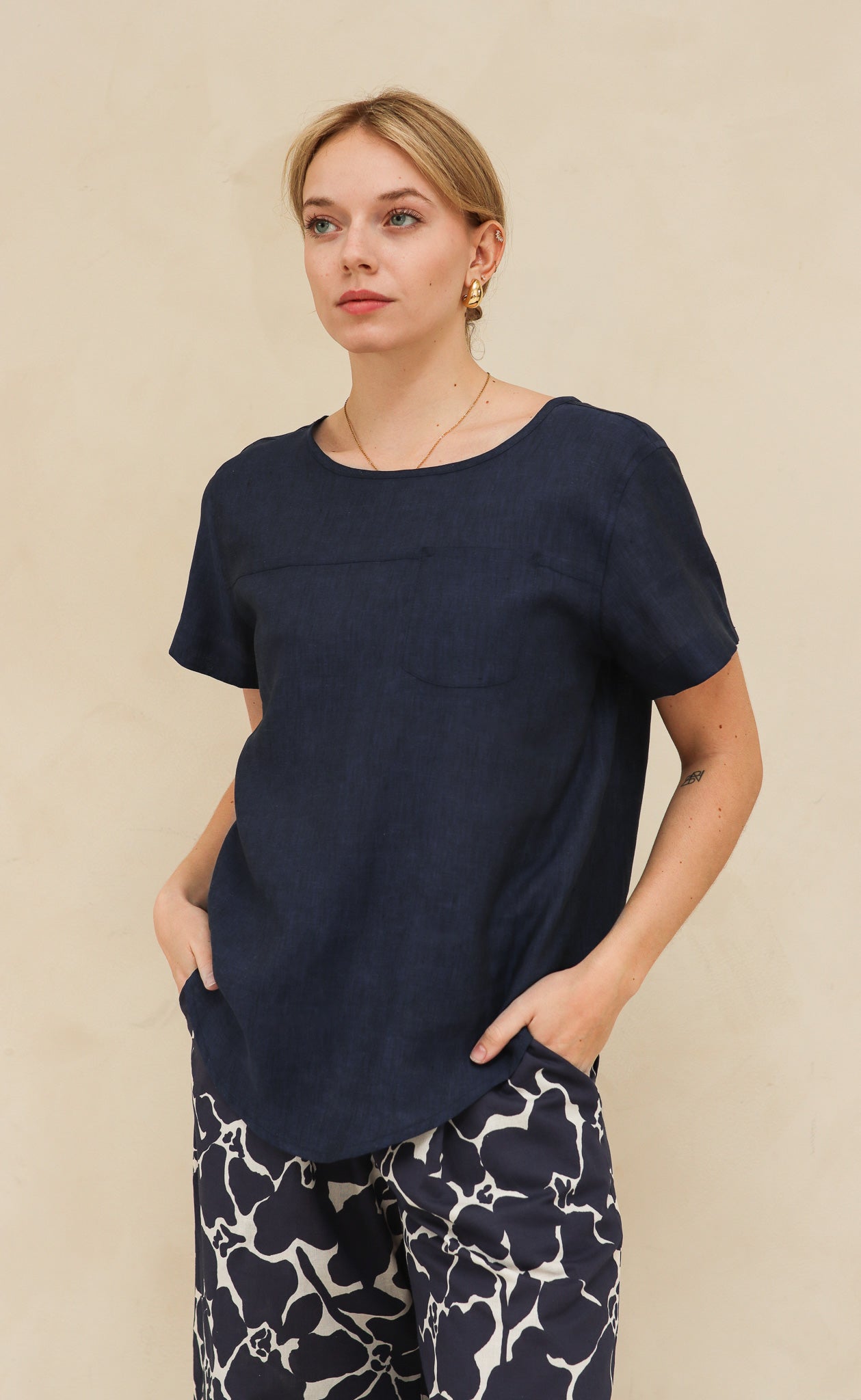 The Friend - Woven Tee - Deep Navy 100% Linen