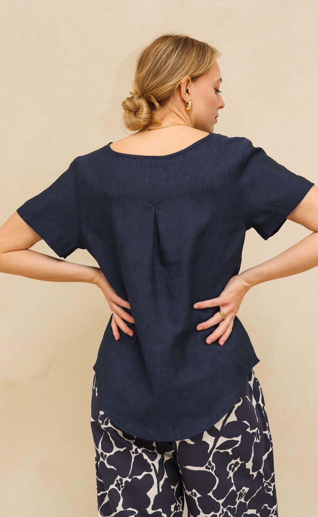 The Friend - Woven Tee - Deep Navy 100% Linen