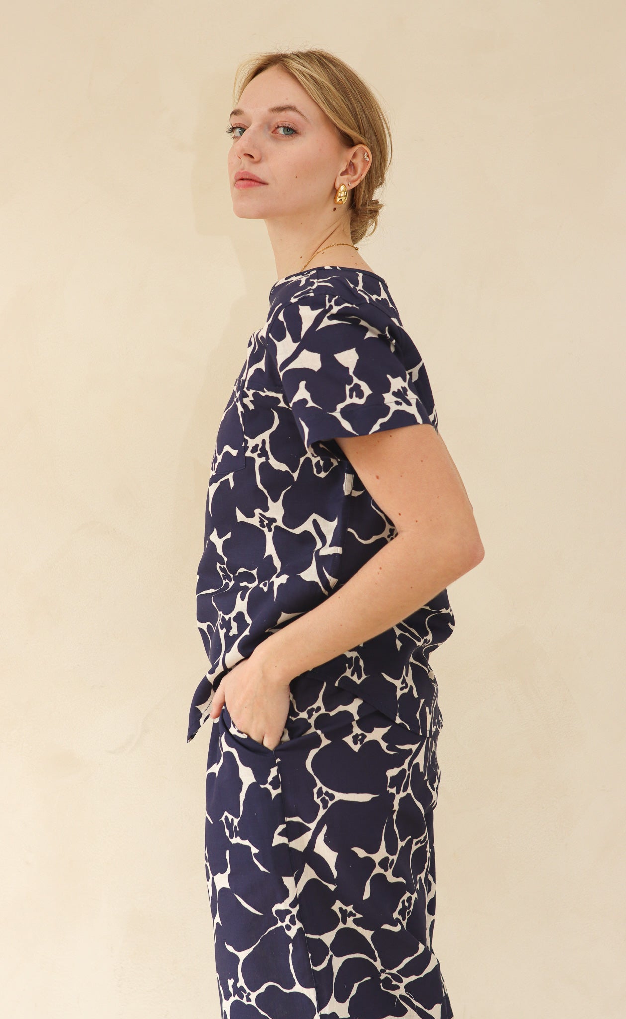 The Naturalist - Woven Tee - Linen Cotton Blend