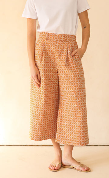 The Minimalist - Cropped Loose Pants - Ginger Cotton Jacquard