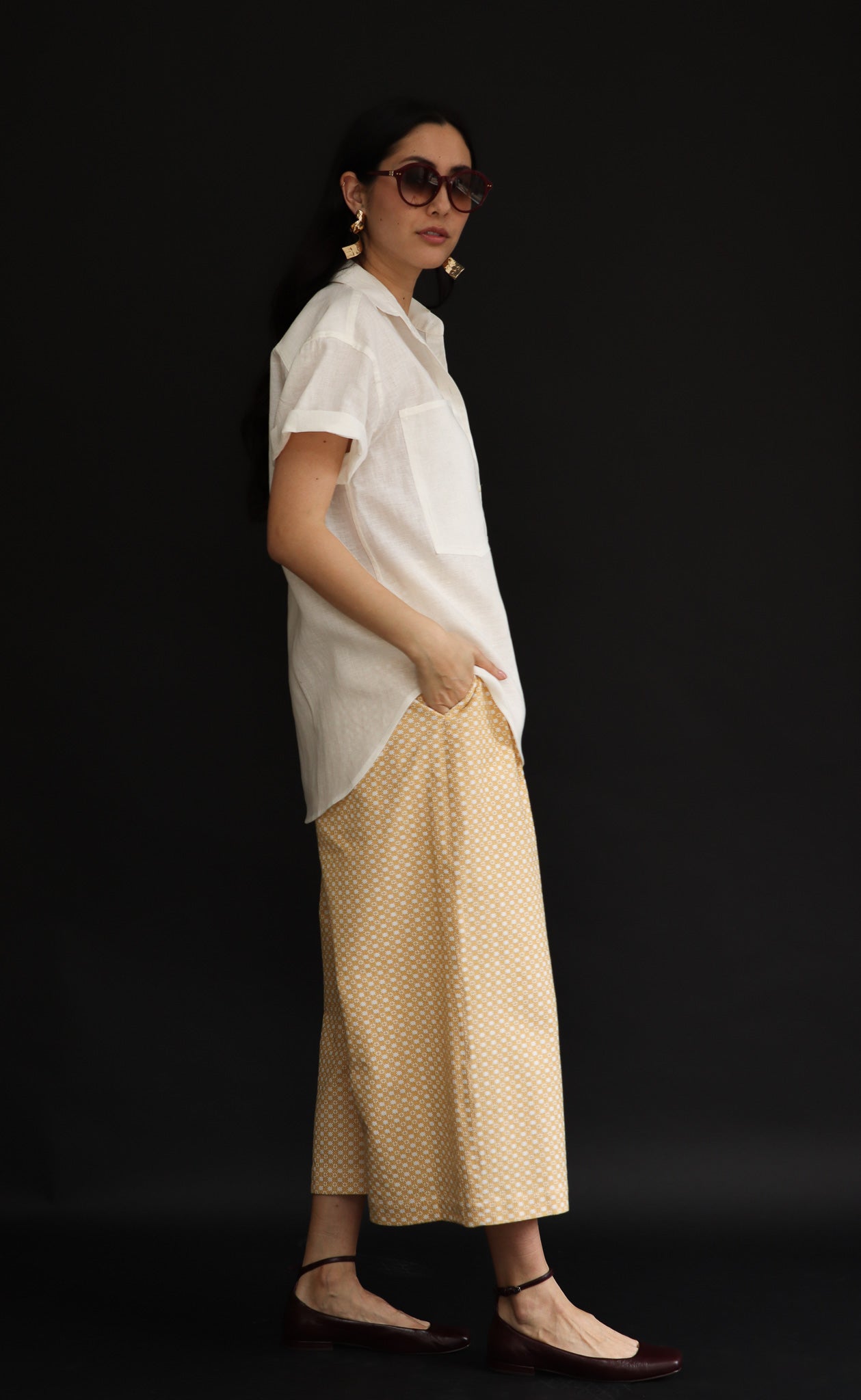 The Minimalist - Cropped Loose Pants - Primrose Cotton Jacquard