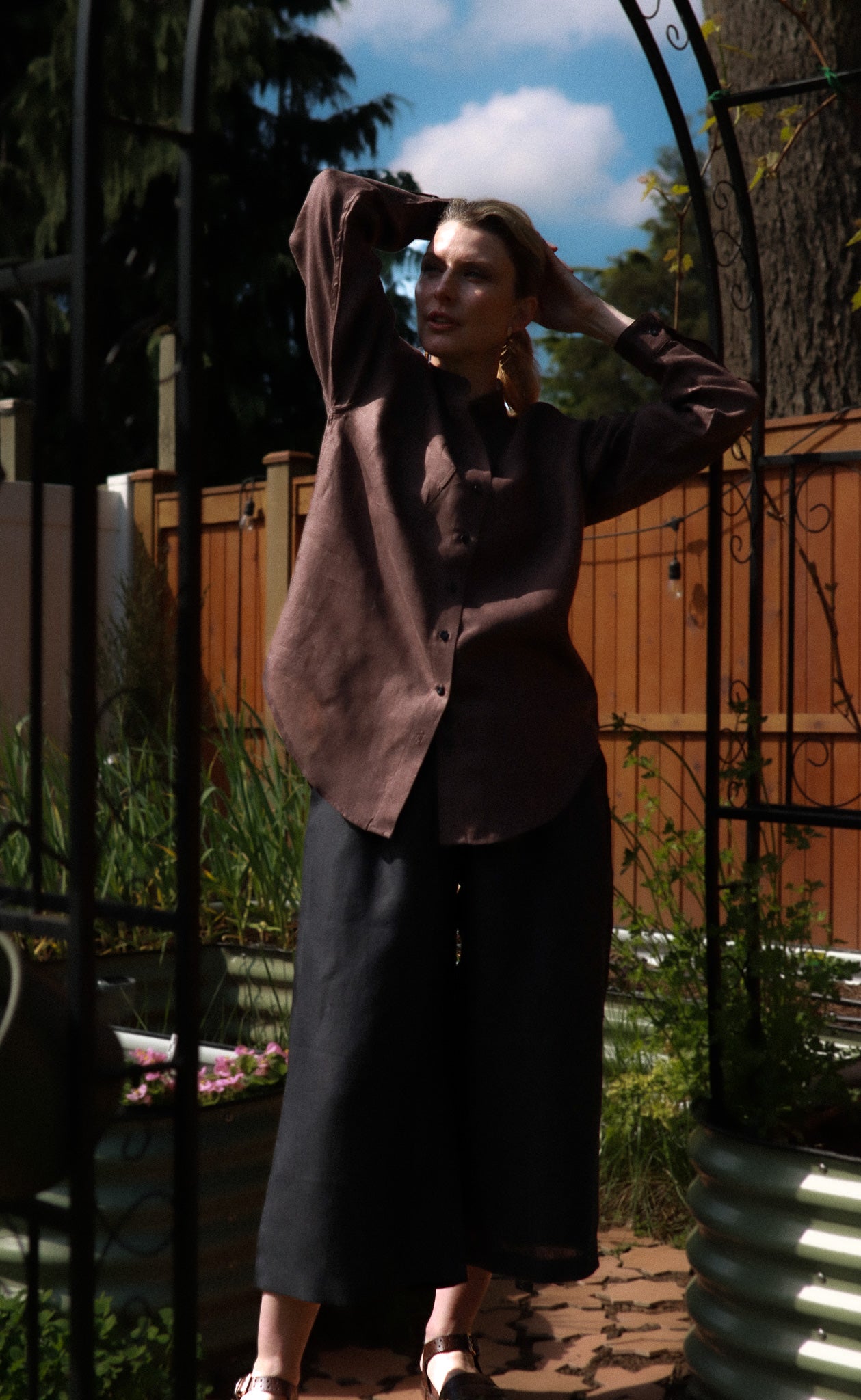 The Friend - Wayward Fit Tunic - Espresso 100% Linen