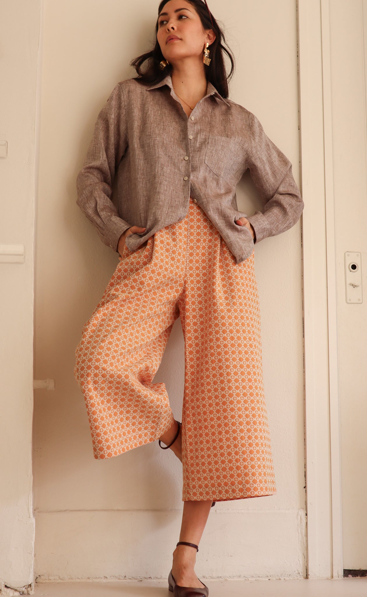 The Minimalist - Cropped Loose Pants - Ginger Cotton Jacquard