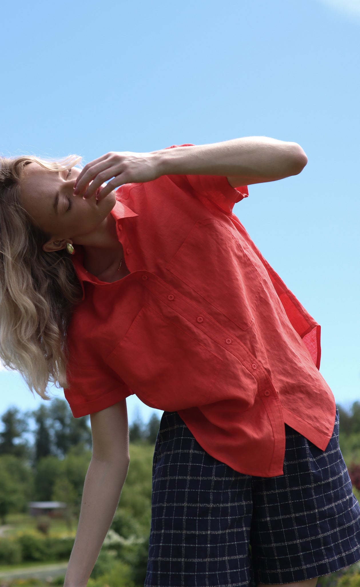 The Friend - Wayward Fit - Tomato Red 100% Linen