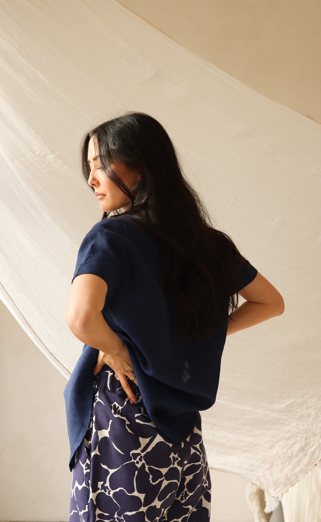 The Friend - Wayward Fit - Deep Navy 100% Linen