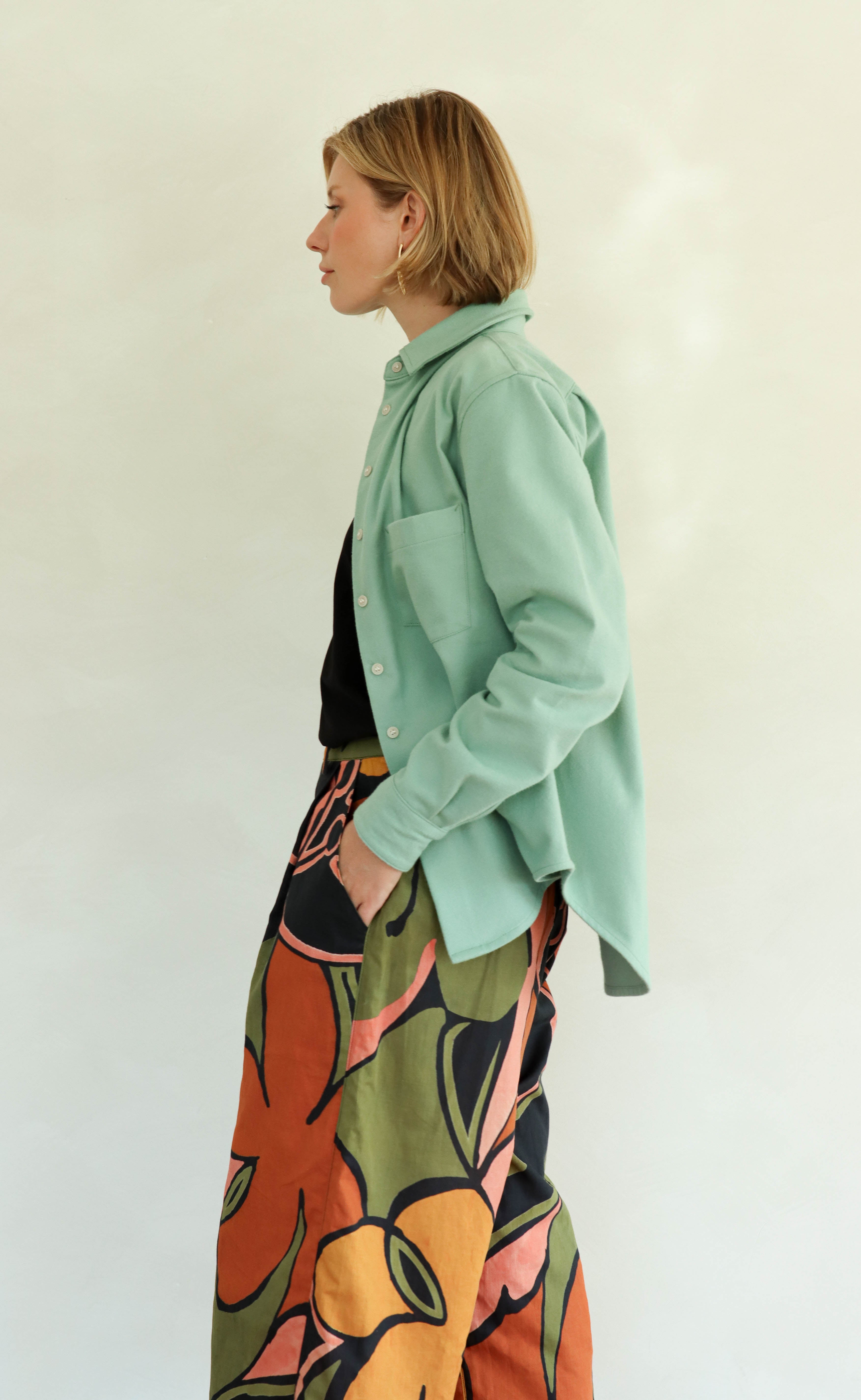 The Minimalist - Cropped Loose Pants - Dark Floral Cotton Blend