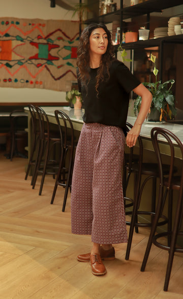 The Minimalist - Cropped Loose Pants - Aubergine + Grey Jacquard