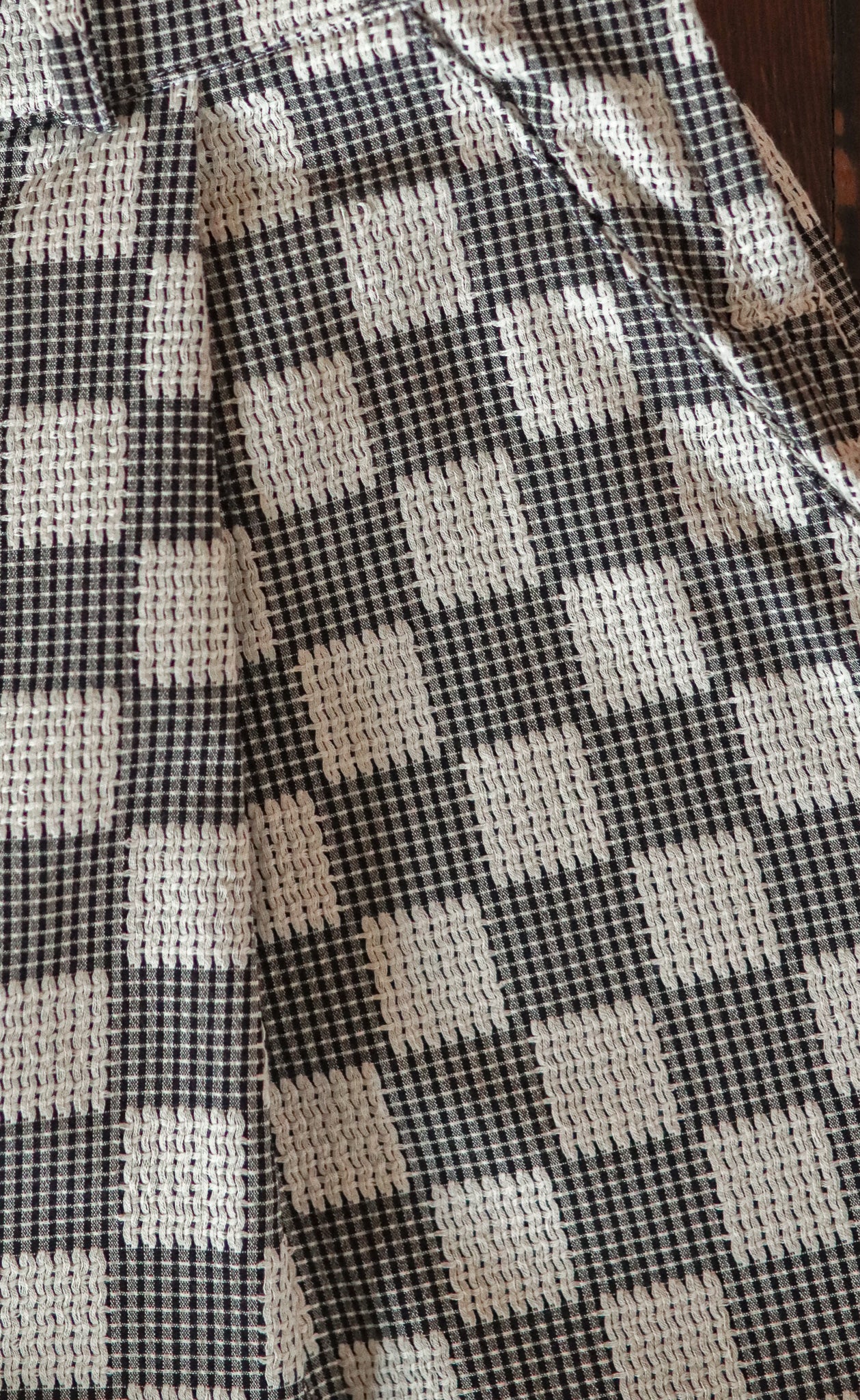 The Minimalist - Cropped Loose Pants - Black & White Squares